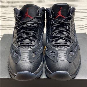 Air Jordan 11 Retro Low